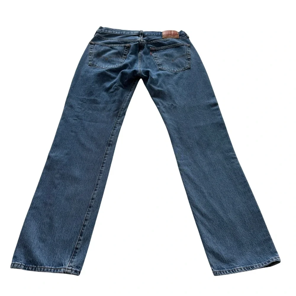 Levis 501 Original Fit Mens Medium Wash Blue Straight Leg Button Fly Jeans 32x32